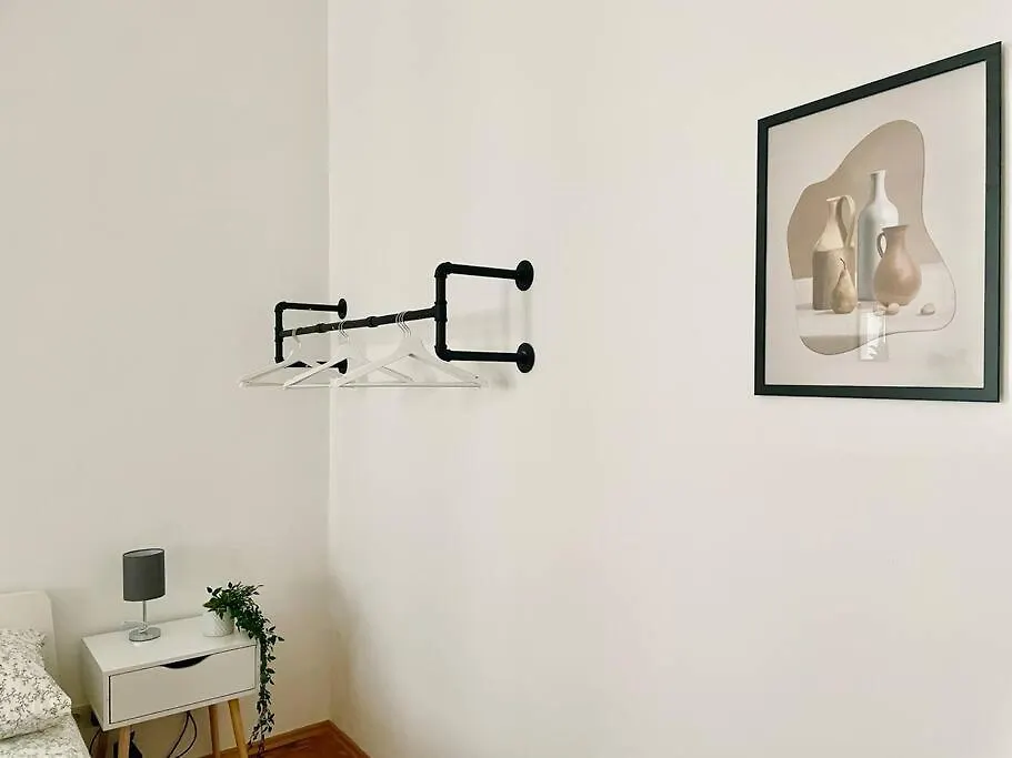 Sunny Central Apartment Vienna